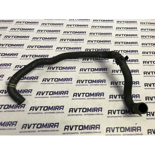 Патрубок системы охлаждения Ford Focus 3 1.6 TDCi 2011-2017 8V618286KC